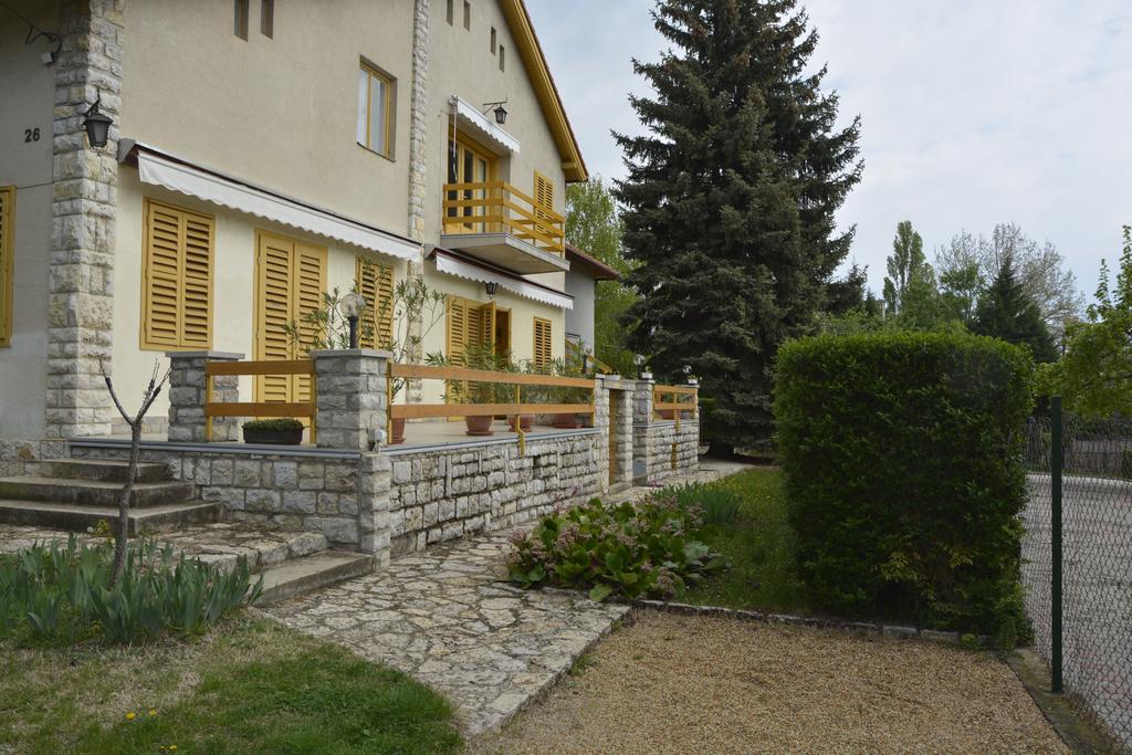Soós Apartman Balatonfüred Exterior foto